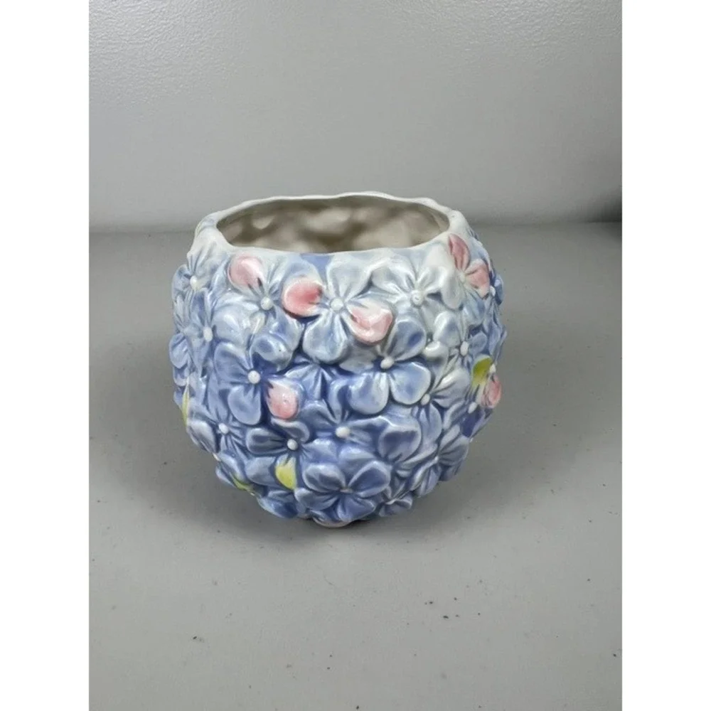 Blue Hydrangea Ceramic Planter 3D Floral Relief Succulent Pot with Drainage Hole